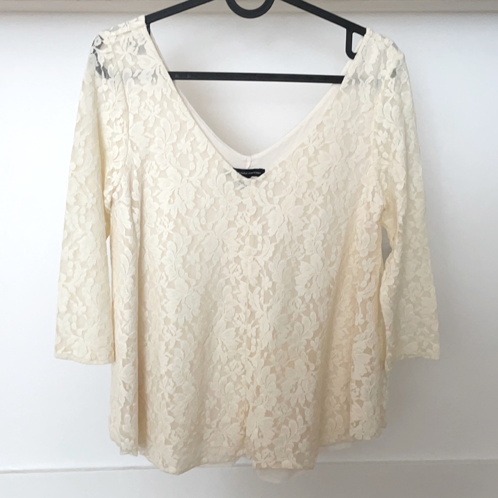 American Eagle lace top